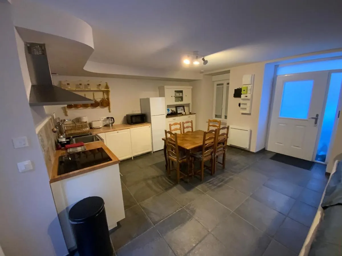 Holiday home Agreable Maison De Ville En Baie Du Mont St Michel Pontorson