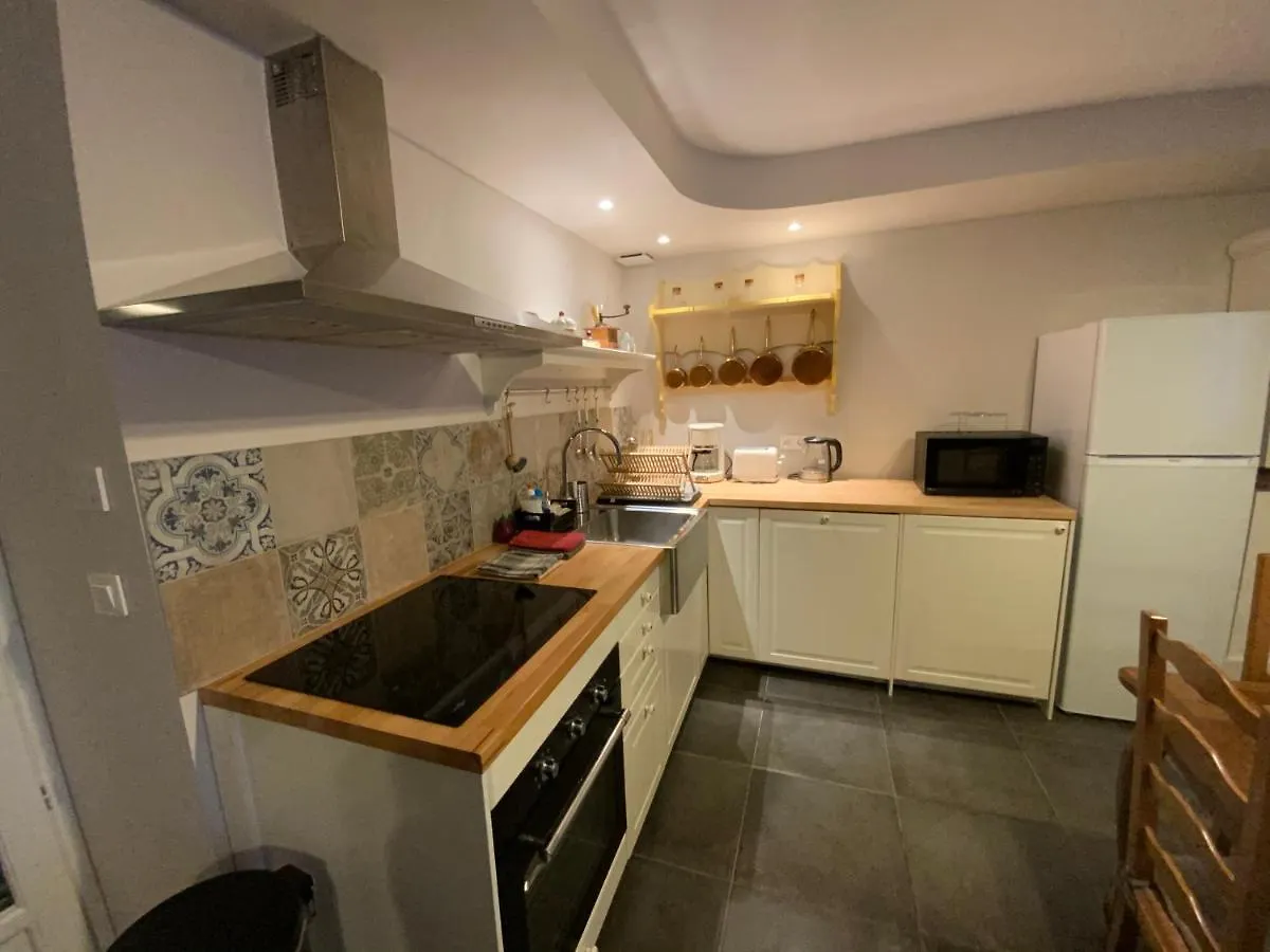 Holiday home Agreable Maison De Ville En Baie Du Mont St Michel Pontorson
